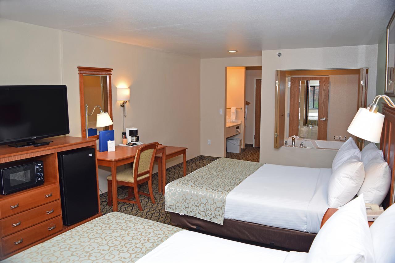 Beachfront Hotel Houghton Lake Extérieur photo