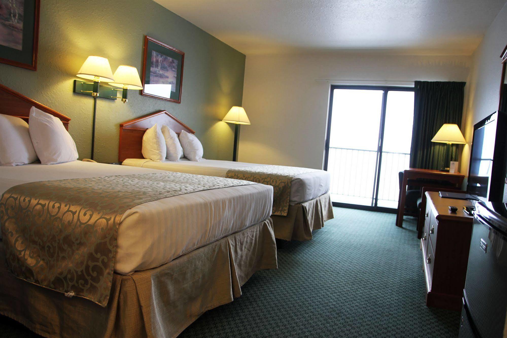 Beachfront Hotel Houghton Lake Extérieur photo